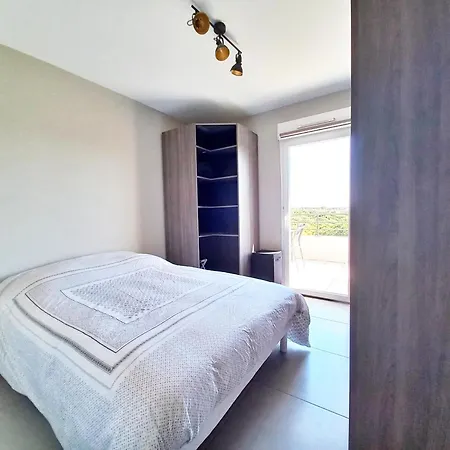 Spacieux T3-toit Terrasse-clim-wifi-piscine Διαμέρισμα Fréjus