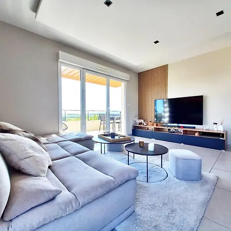 Διαμέρισμα Spacieux T3-toit Terrasse-clim-wifi-piscine